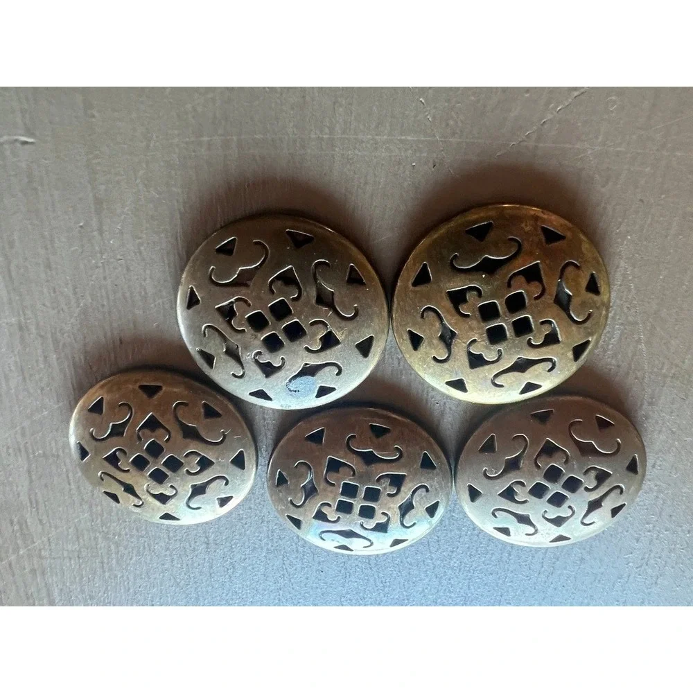 Filigree Metal Buttons 1